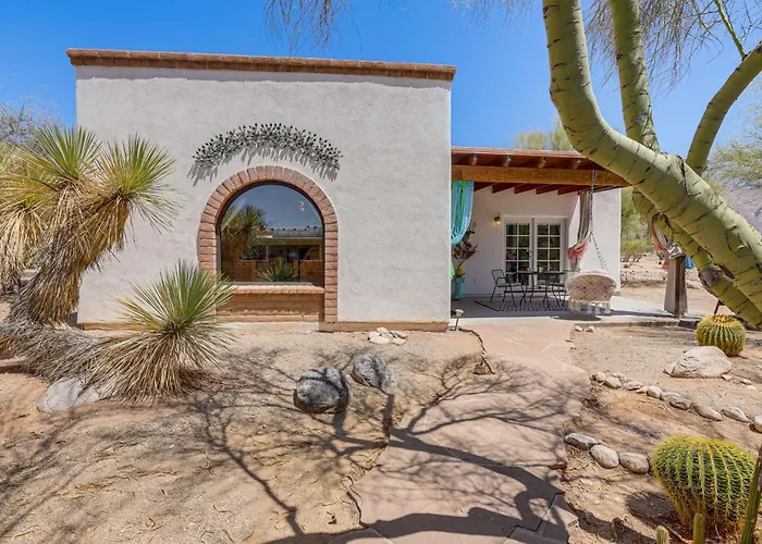 Private Desert Garden: Cozy Casita Сasa de vacaciones Tucson